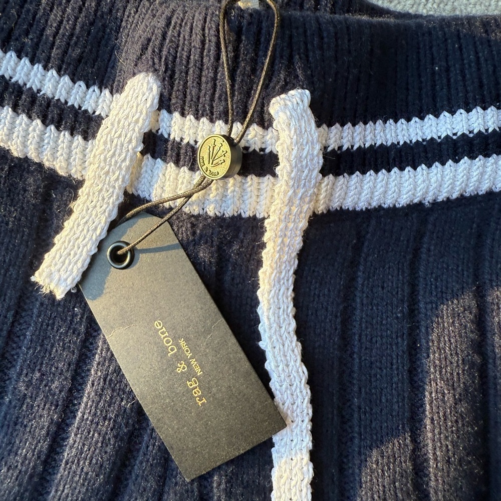 Rag & Bone Dark Blue‎ and White Knit Shorts - Picture 3 of 7
